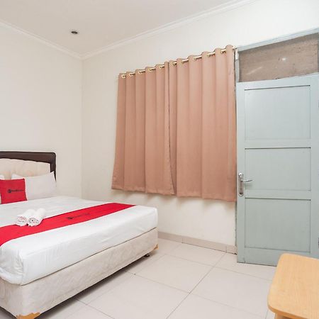 Reddoorz Plus Near Rs Pmi Bogor Exteriör bild